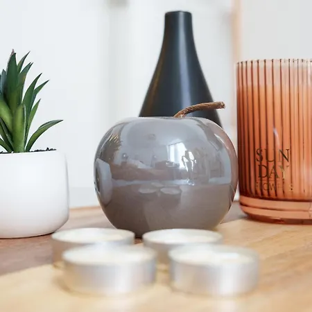 La Cour Du Cygne - By Prestiplace