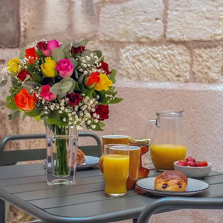 La Cour Du Cygne - By Prestiplace *