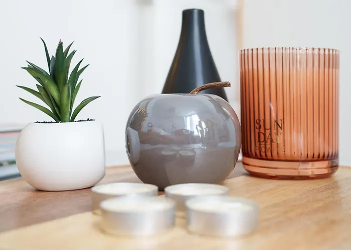 La Cour Du Cygne - By Prestiplace