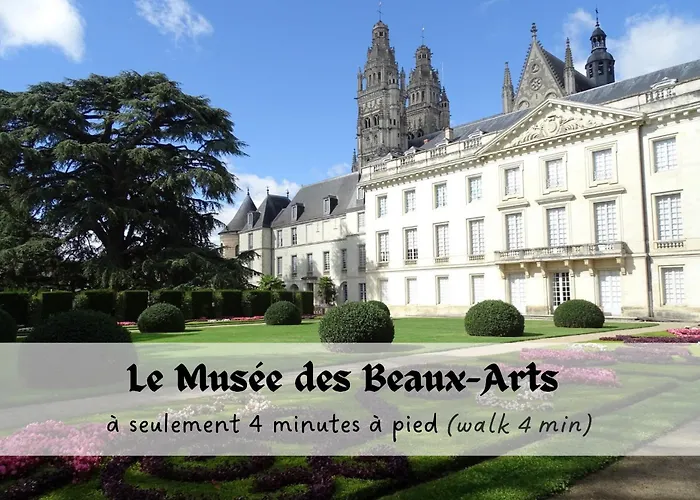 La Cour Du Cygne - By Prestiplace * تور